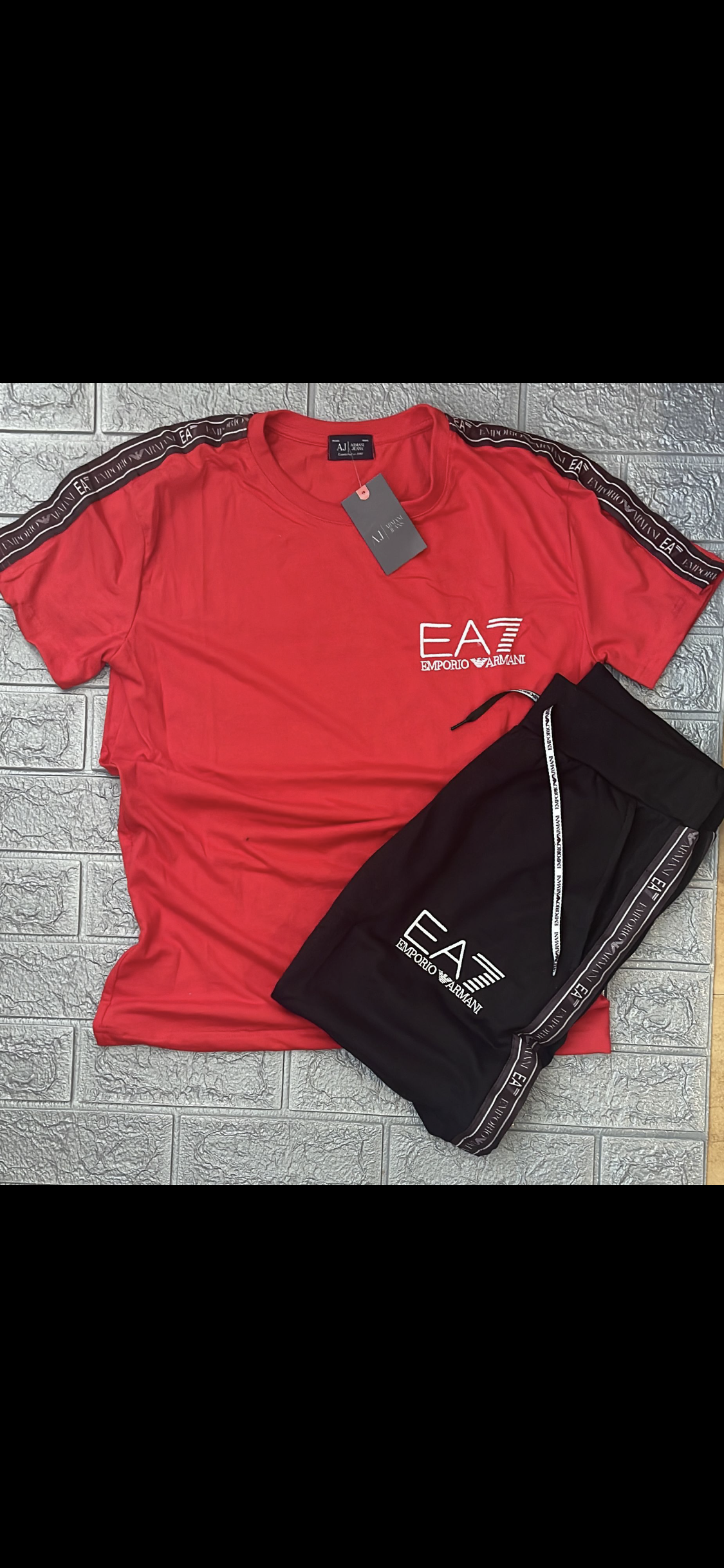 Conjunto Armani rojo nuevo