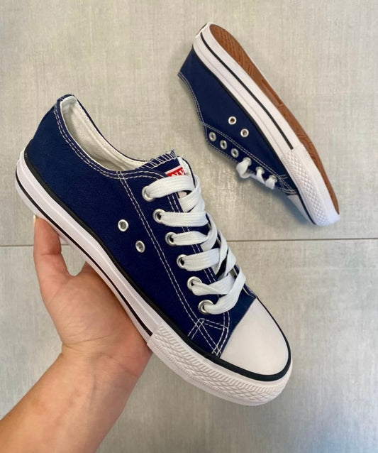 Converse baja marina