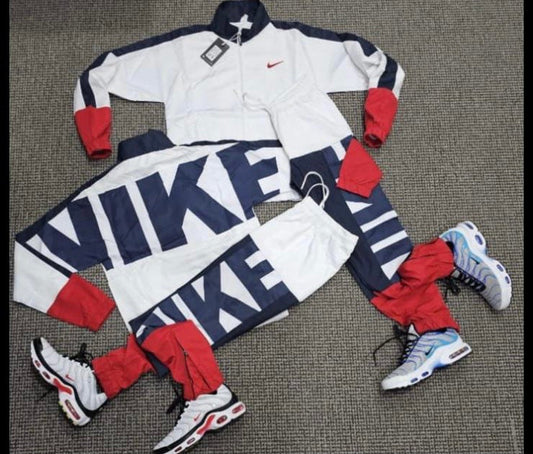 Chándal Nike “sin TN”